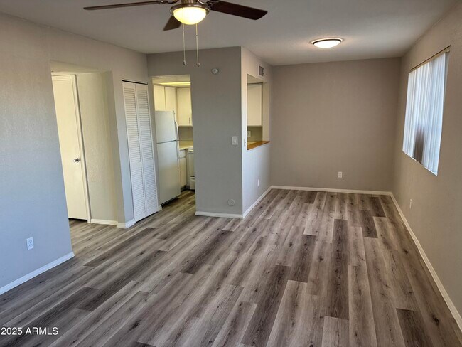 Primary Photo - 7221 E Granada Rd