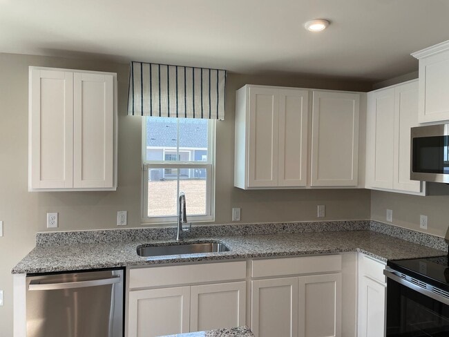 Building Photo - 3005 Edgemead Cir NW