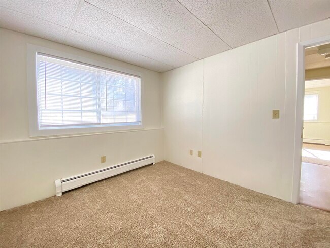 Building Photo - 3861 Brown Ave