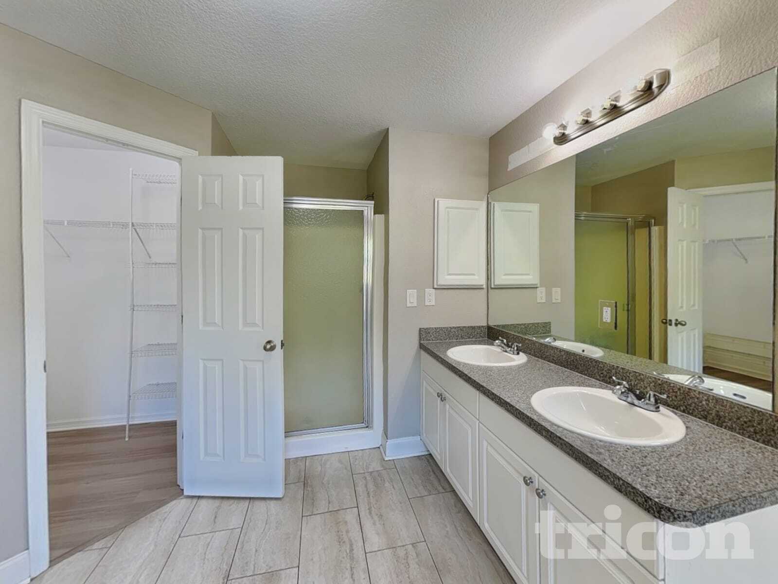 Building Photo - 8606 Lisa Blvd