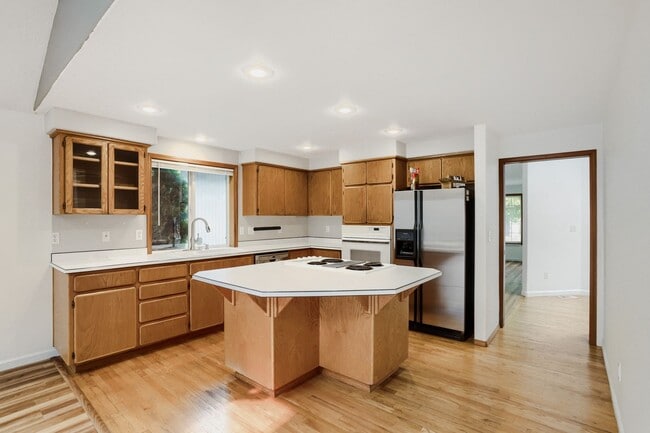 Building Photo - 13189 SW 154th Ave