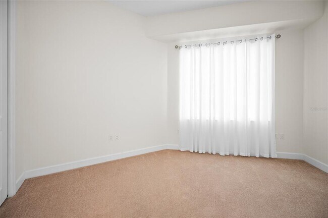 Building Photo - 1375 Beach Rd