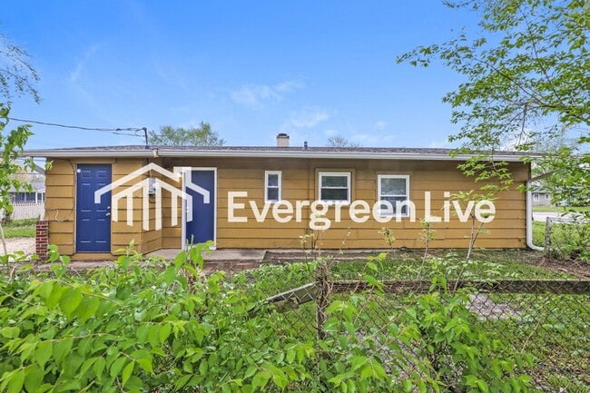 Building Photo - 3202 Donald Ave