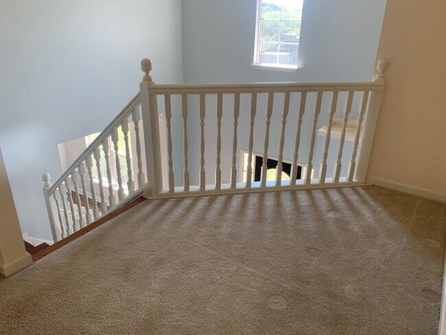 Building Photo - 14203 Cloverhill Blvd