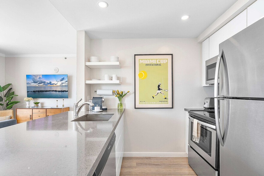 Building Photo - 2889 McFarlane Rd