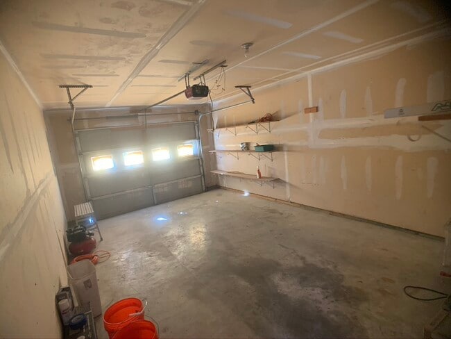 Building Photo - 7247 Irish Valley Trail