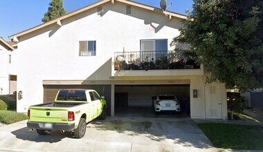 Building Photo - Stunning 3-Bedroom 1.5 bath home located i...