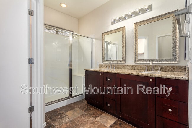 Building Photo - 28123 N Quartz Dr