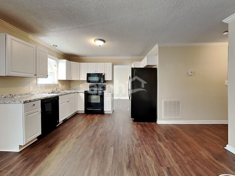 Building Photo - 3 Anson Ct