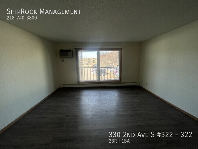 Building Photo - 330 2nd Ave S