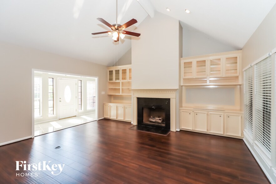 Building Photo - 4612 Ironwood Dr