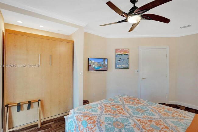 Building Photo - 3942 NE 171 St