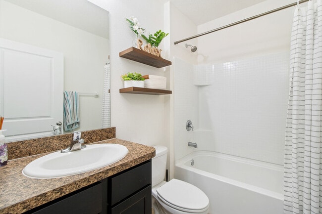 Building Photo - LIKE NEW Home For Rent in Southfork Lakes!