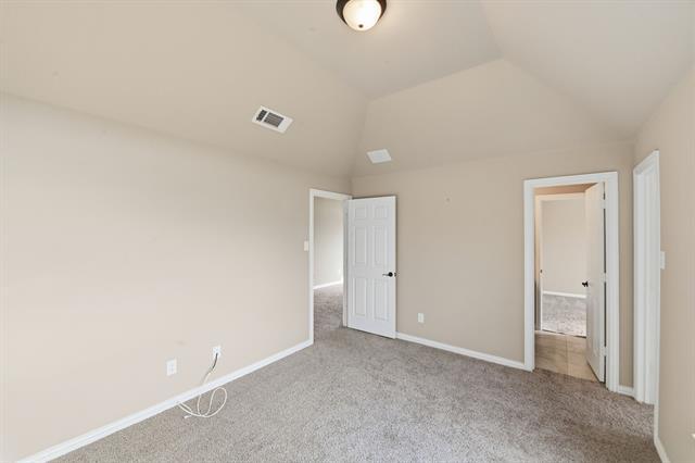 Building Photo - 1604 Bonanza Ln