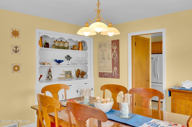 Building Photo - 2203 3rd Ave