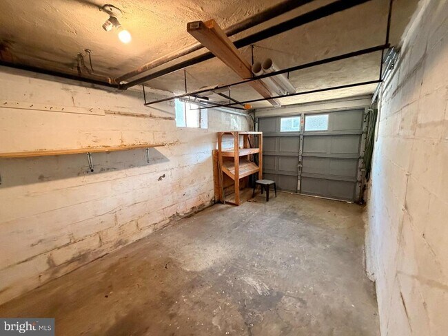 Building Photo - 1720 Beech St