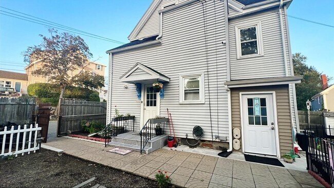 Building Photo - 52 Essex St