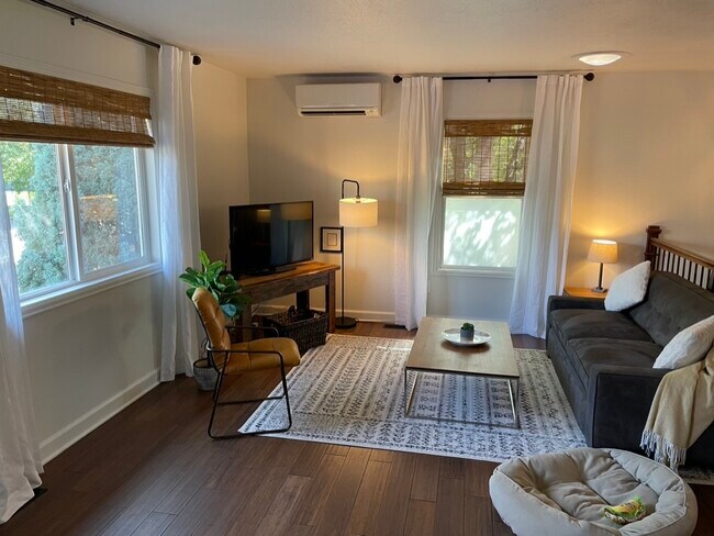 Living Room view 2 - 27 Centaur Ct