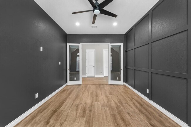 Building Photo - 4014 Emerson Cove Dr