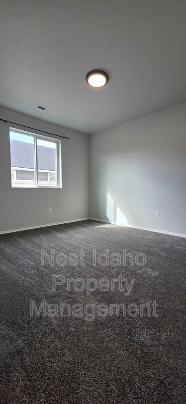 Building Photo - 2949 N Rocky Btm Wy