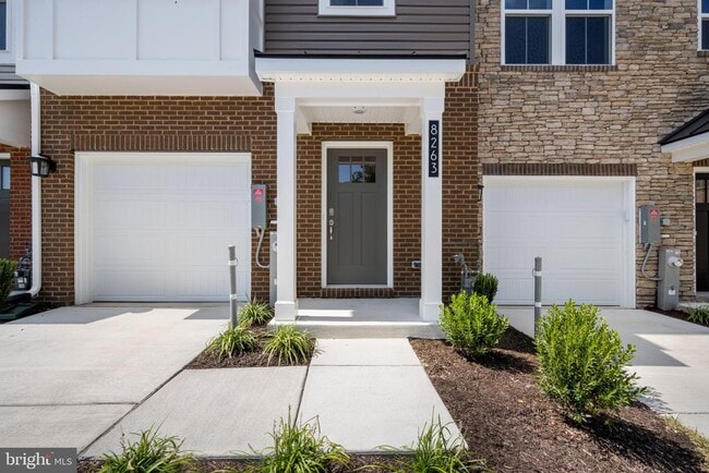 Building Photo - 8263 Longford Rd