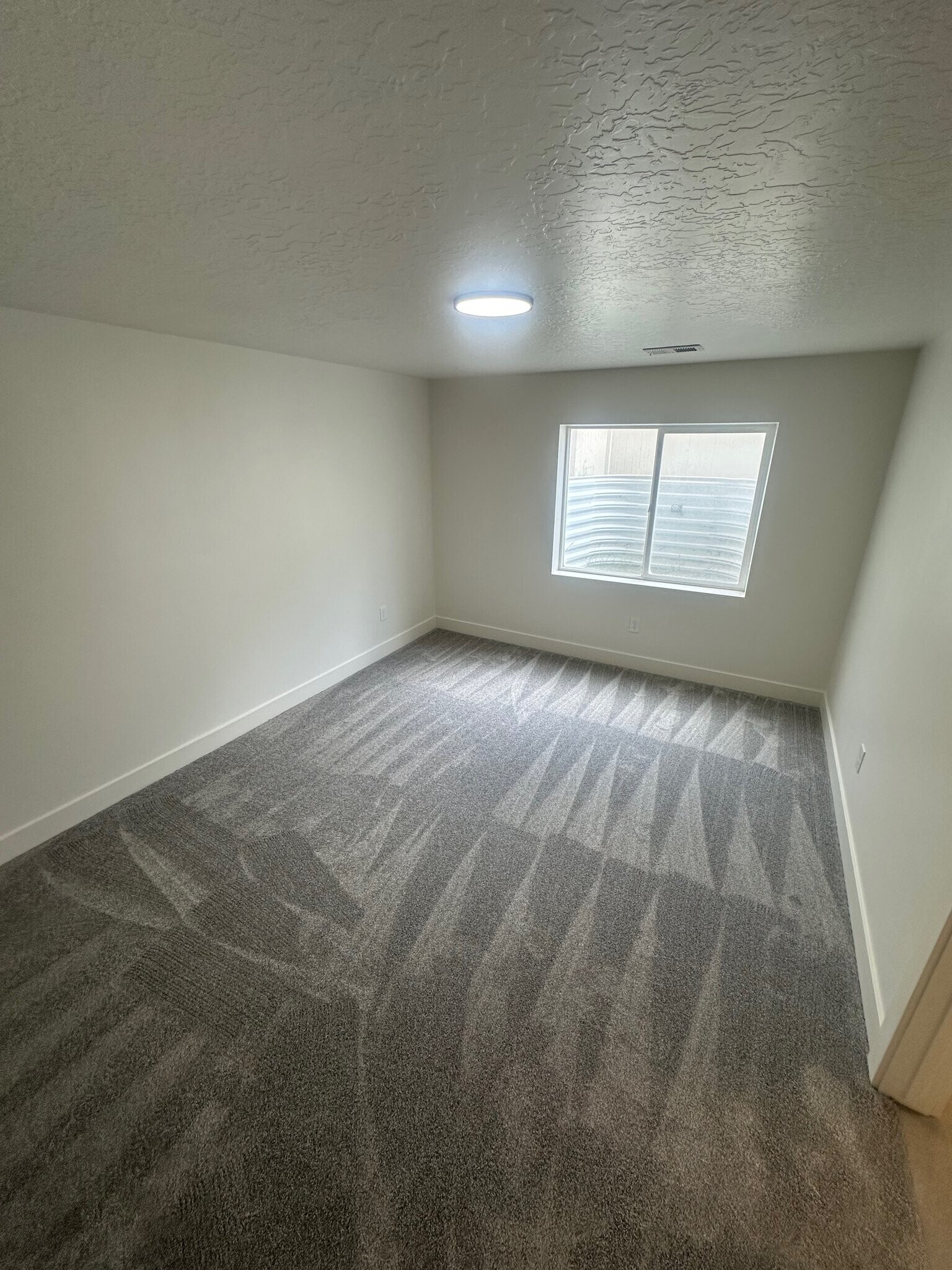 Building Photo - 4433 Mankato St