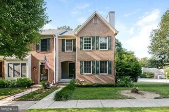 Building Photo - 3300 Shearwater Ct