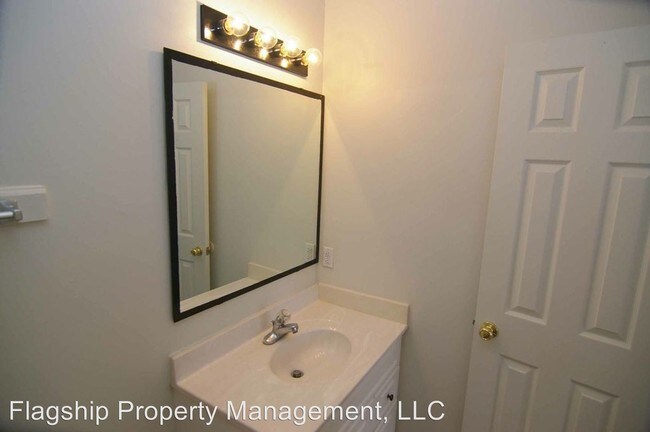 Building Photo - 3211 Moseley Dr