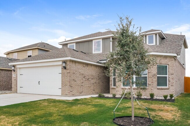 Building Photo - 244 Live Oak Ln
