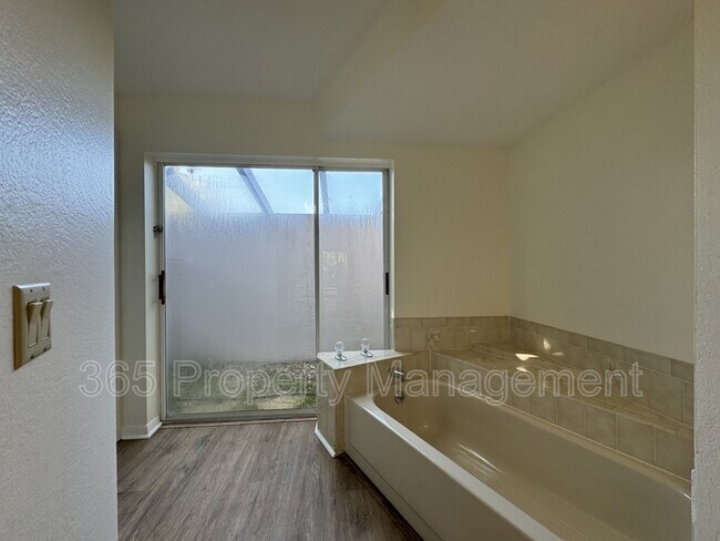 Building Photo - 21164 Burkhart Dr