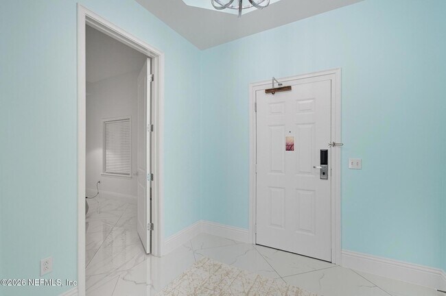 Building Photo - 200 Ocean Crest Dr