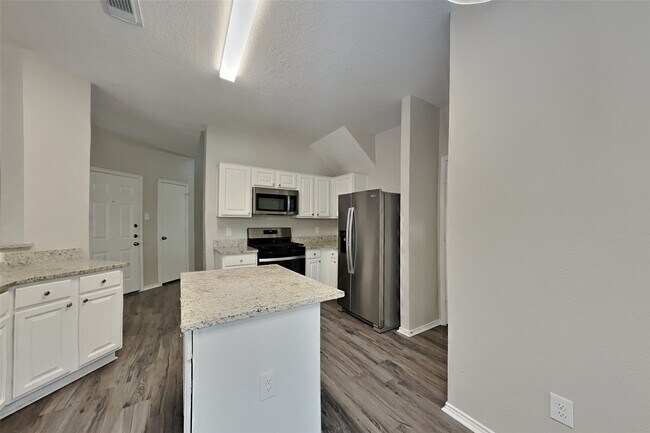 Building Photo - 1314 Buchans Dr