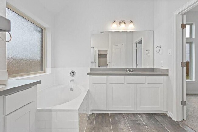 Building Photo - 4117 Gildas Path