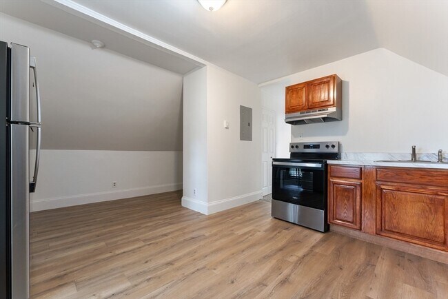 Building Photo - 247-249-249 Park St