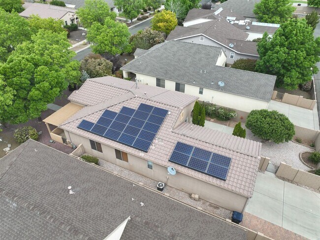 Building Photo - 3 bedroom 2 bathroom home for Rent in StoneRidge!