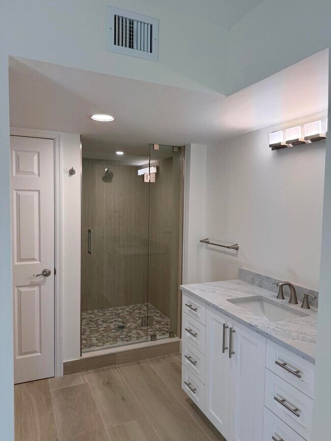 Building Photo - 3511 Village Blvd