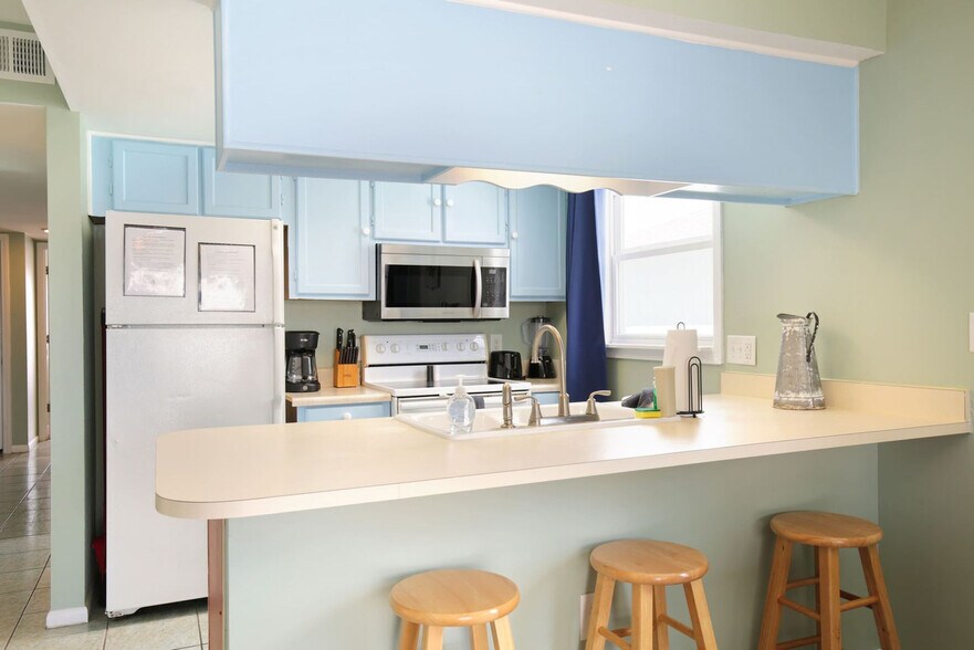 Building Photo - 608 Carolina Beach Ave S