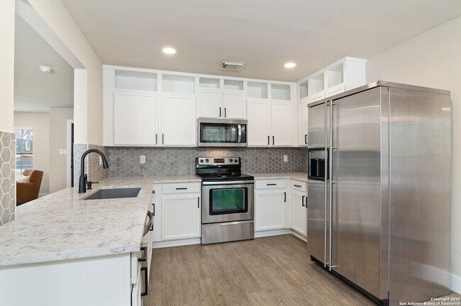 Building Photo - 21450 Bubbling Creek