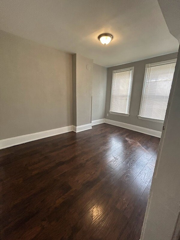 Building Photo - 11335 S Langley Ave