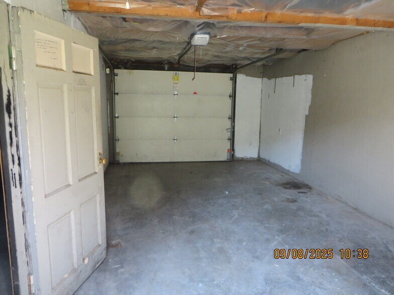 Building Photo - 2119 Noble St