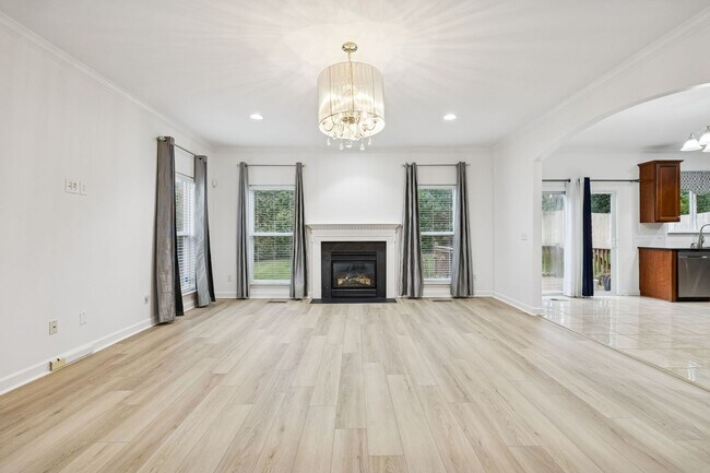 Building Photo - Located in the highly desirable McKays Mill community in Franklin, TN