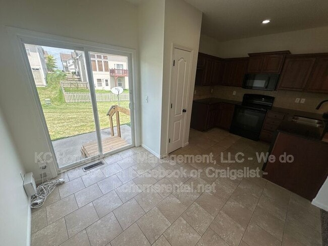 Building Photo - 12744 New Jersey Ct