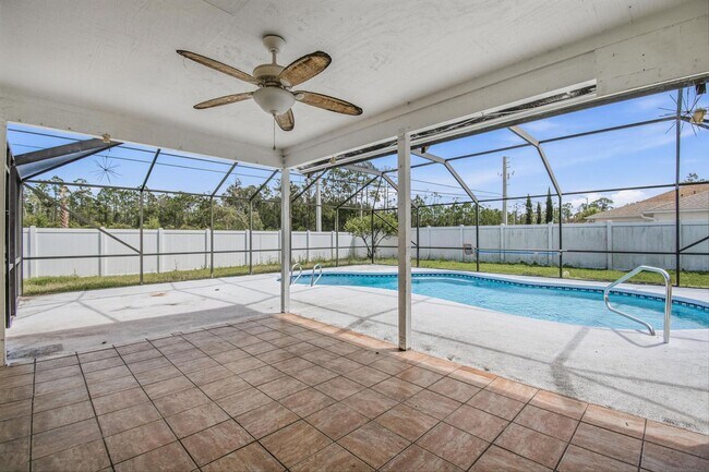 Building Photo - Amazing Pool Home!