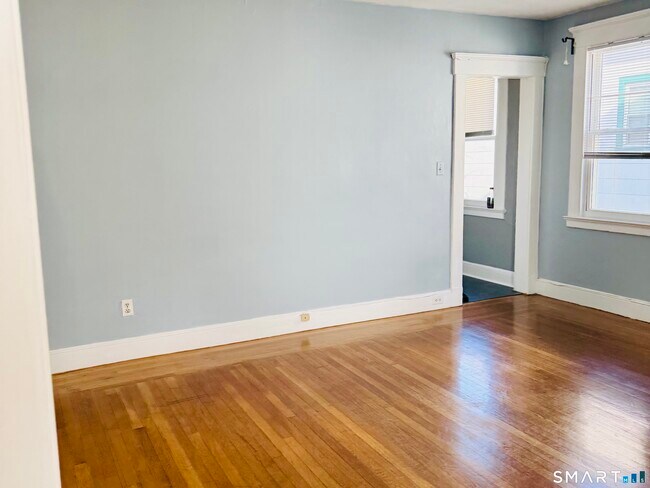 Building Photo - 1428 Dixwell Ave