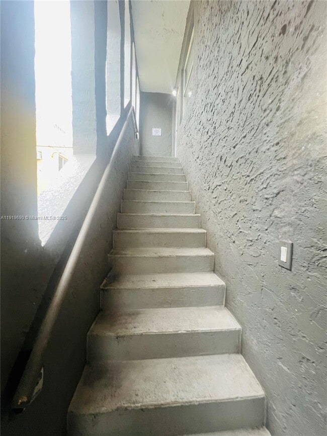 Building Photo - 843-845 NW 3rd St