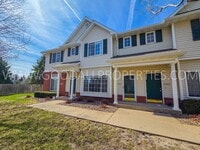 Building Photo - Spacious Townhome in Clive | 2 Bed + 2.5 Bath with Garage