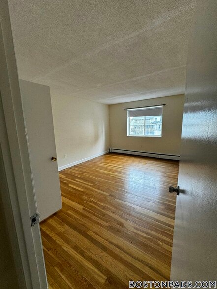 Building Photo - 90 Gardner St