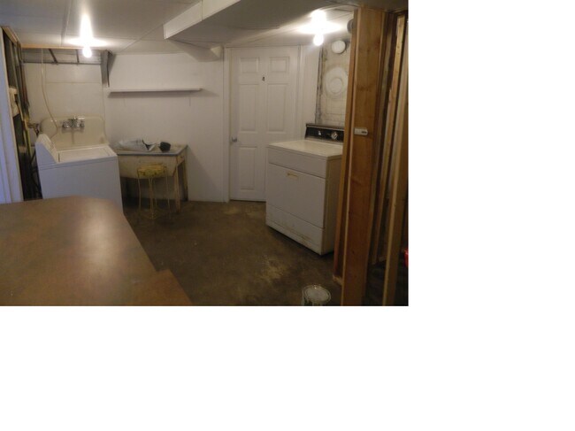 Utility Room - 1235 Lydia St