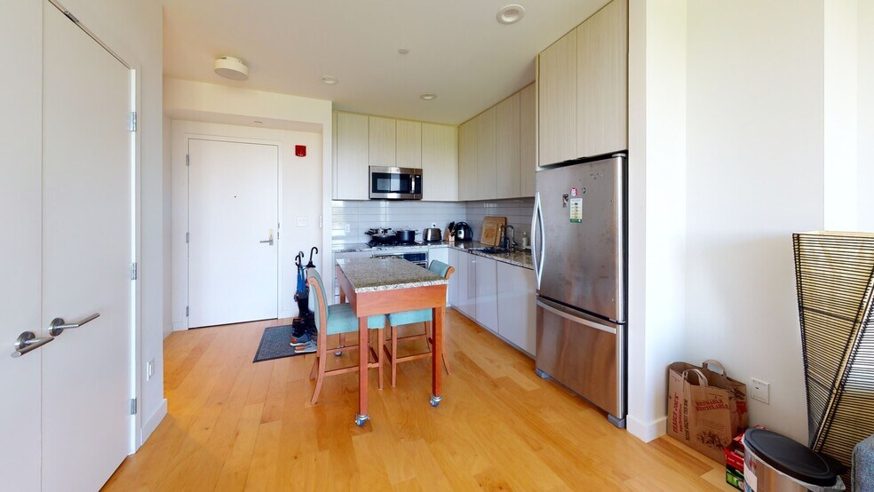 Primary Photo - 80 Fenwood Rd