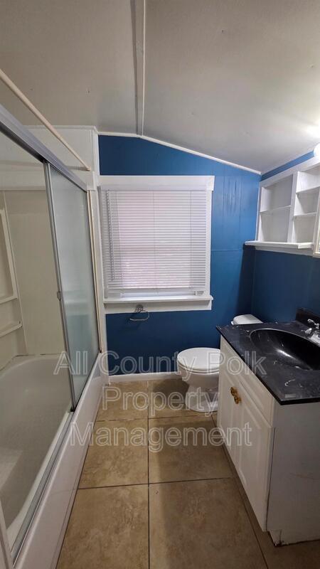 Building Photo - 933 S Missouri Ave